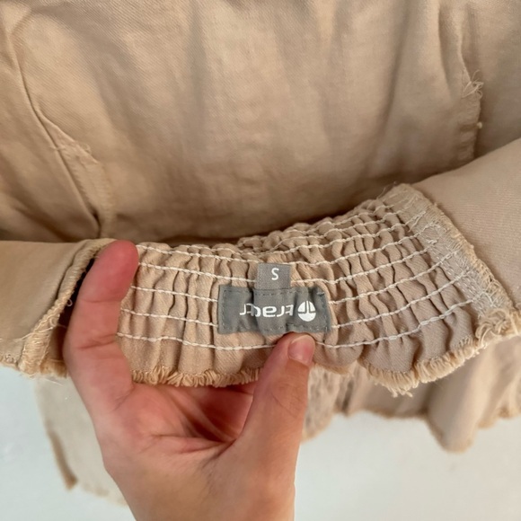 Tractr Camel Cream Denim Frayed Asymmetrical Zip Smocked Strapless Blouse - Picture 3 of 6